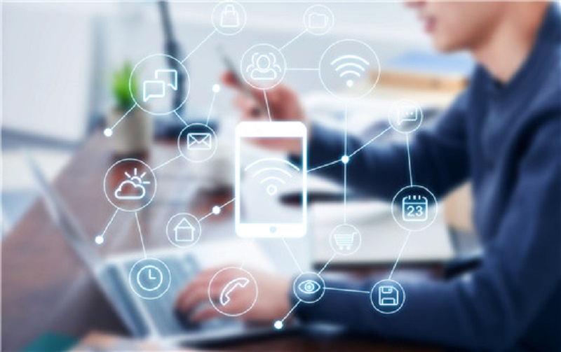 “自动套电的智能化客服”