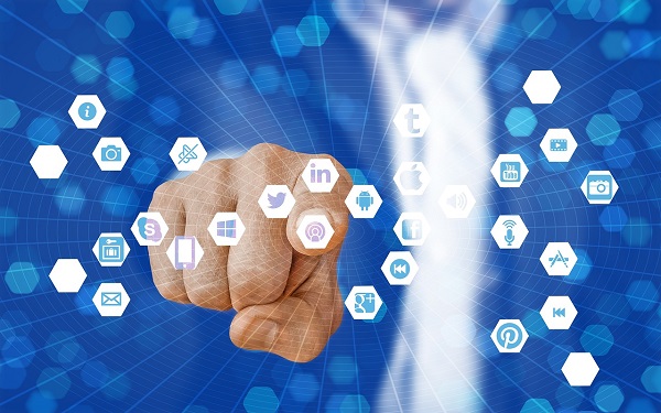 智能语音机器人打电话软件叫什么名字呢